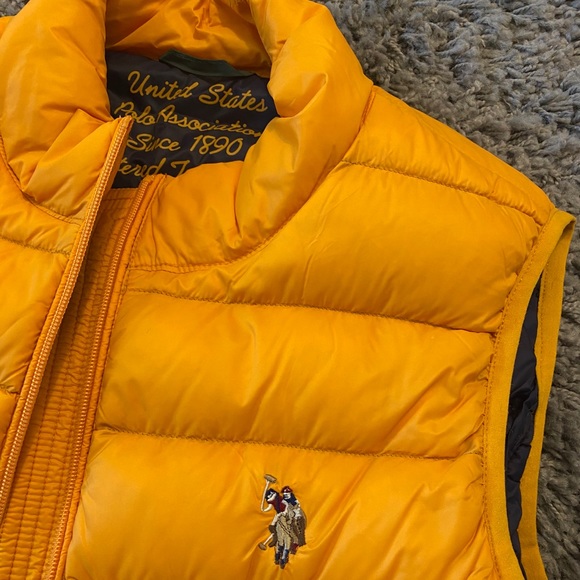 Brand new polo waterproof quilted vest - Picture 2 of 12